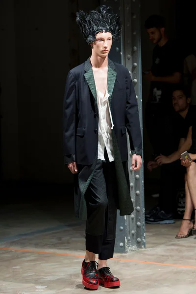 Look 26